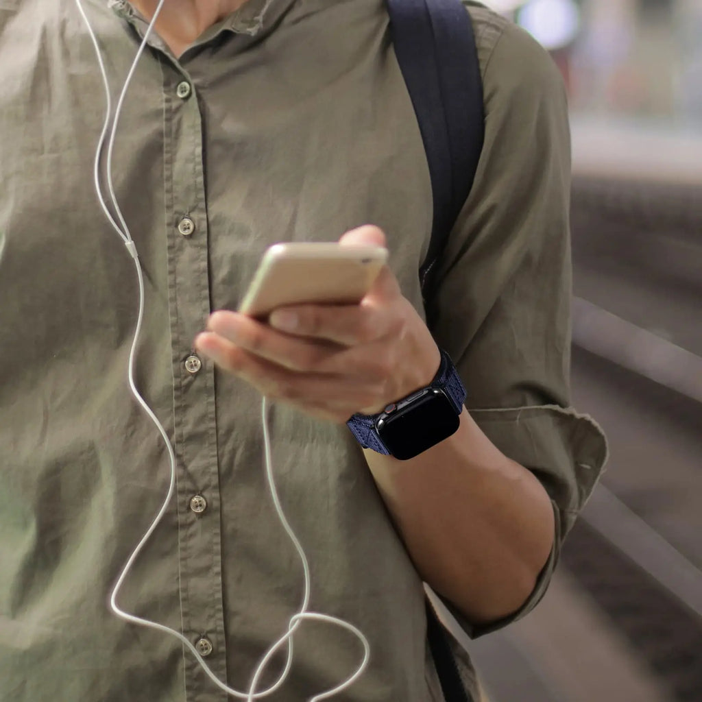 Taktisches Nylonarmband für Apple Watch – Robust, atmungsaktiv & sicherer Sitz (38–49mm)